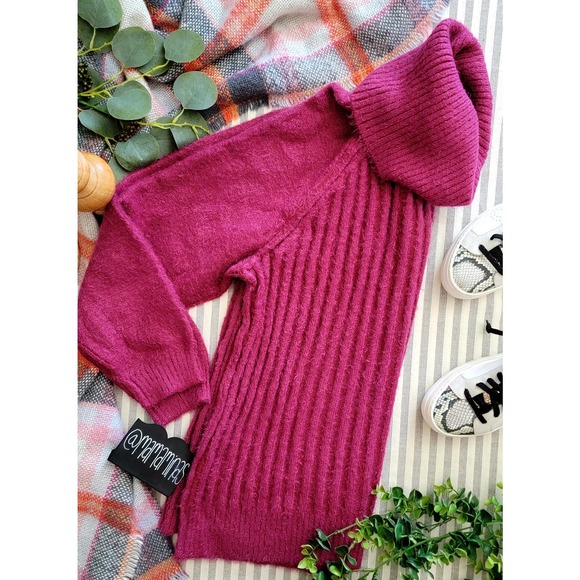 Free People Sweaters - SOLD Free People Chunky Knit Turtleneck Sweater